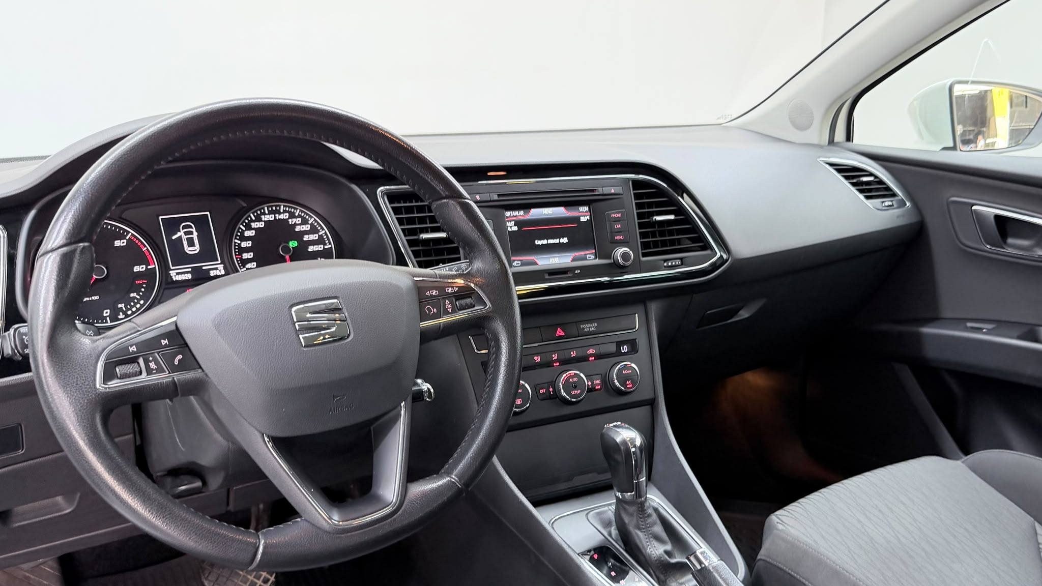 SEAT LEON 17
